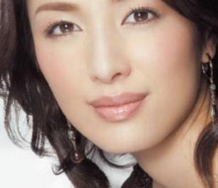 日本十大性感女明星 藤原紀香1992年獲日本小姐冠軍出道