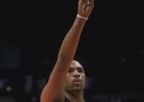 盤點NBA十大詭異罰球 巴里端尿盆投法怪異無比