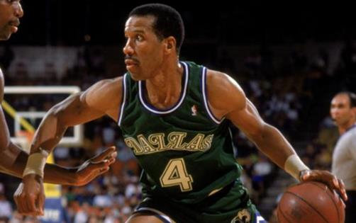 盤點NBA十大詭異罰球 巴里端尿盆投法怪異無比