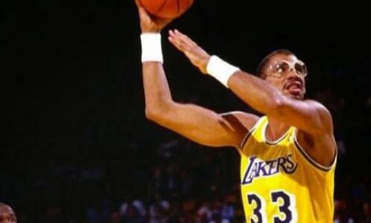 盤點NBA史上十大逆天賽季 庫里壓喬丹 神獸場均50+25