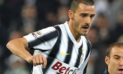 當世足壇十大頂級中衛(wèi)排行榜 現(xiàn)今足壇前十名頂級中衛(wèi)有哪些