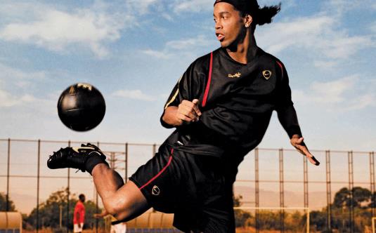 足球十大過人大師排行榜 齊達內僅第4!馬拉多納第2!