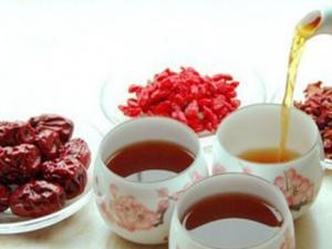 枸杞子泡水喝有什么好處?枸杞子的營養(yǎng)價(jià)值