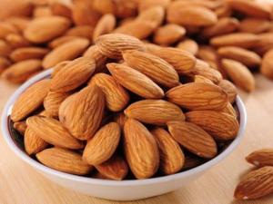吃杏仁好嗎?杏仁的營(yíng)養(yǎng)價(jià)值、功效與作用