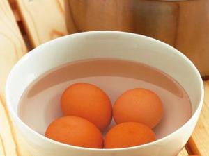 雞蛋皮怎么去?巧剝雞蛋皮方法,怎樣給雞蛋去皮妙招