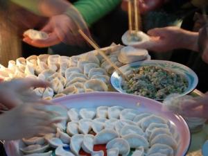 如何快速包餃子?包餃子的小竅門