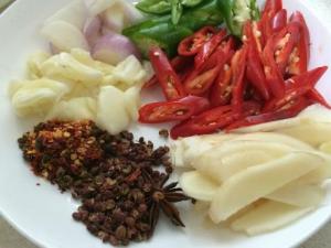 炒菜時如何放好蔥姜蒜?蔥姜蒜的食用注意事項