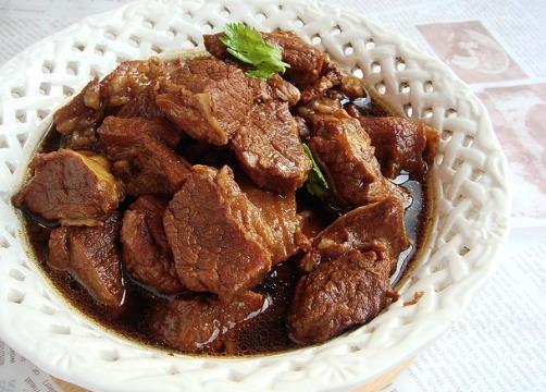 燉牛肉怎么做才好吃?家常燉牛肉的小竅門