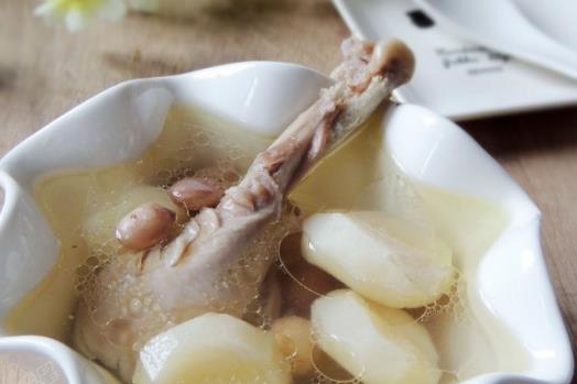 荸薺怎么去皮?荸薺要煮多長時間?