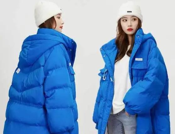 克萊因藍和綠色哪個顯白?克萊因藍色的衣服顯老嗎