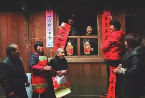 貼對聯不小心弄壞了有什么兆頭?貼對聯有什么講究