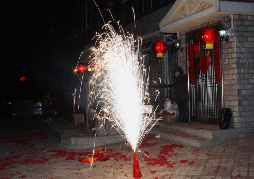 除夕夜北京能不能燃放煙花?北京除夕當(dāng)天天氣怎么樣?