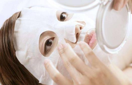 不去角質是不是用的護膚品都不會吸收 去角質素多久用一次比較好