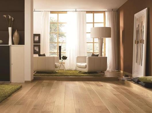 木地板有點空鼓怎么處理最省事?木地板之間的縫隙怎么填