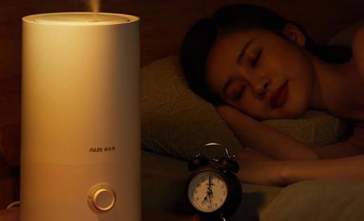 加濕器開窗戶可以用嗎 用加濕器可以消除靜電嗎