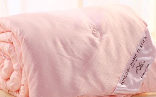 蠶絲被可以機洗嗎 蠶絲被越睡越冷為什么