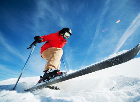 亞布力滑雪場是中國最大的嗎?滑雪場人造雪是什么材料