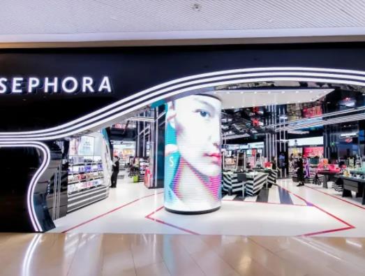 絲芙蘭生日禮是當(dāng)月給還是當(dāng)天給?絲芙蘭生日禮物必須當(dāng)天領(lǐng)取嗎