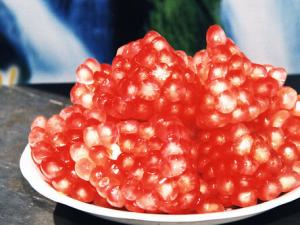 吃紅石榴會“養(yǎng)大”肌瘤嗎?純屬謠言