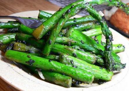 如何挑選蘆筍?蘆筍的食用禁忌