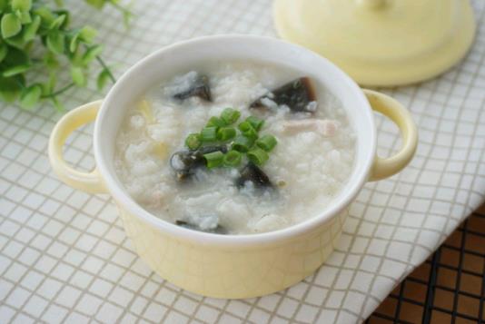 吃皮蛋瘦肉粥有什么禁忌嗎?皮蛋瘦肉粥是發物嗎?