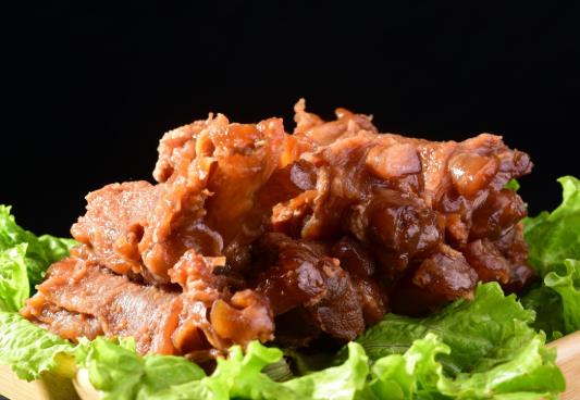 吃牛蹄筋要注意什么事項?哪些人不能吃牛蹄筋?