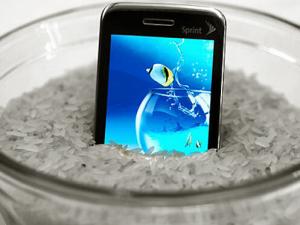 手機(jī)進(jìn)水怎么辦?手機(jī)進(jìn)水屏幕失靈怎么辦?