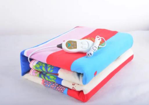 電熱毯可以鋪在棉絮下面嗎?電熱毯應(yīng)該鋪在哪一層