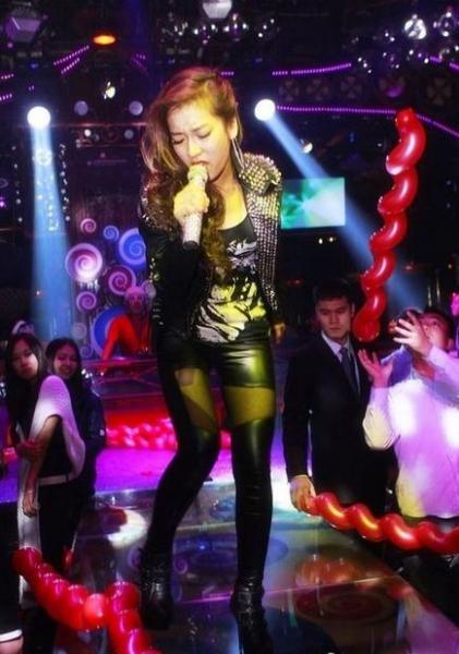 吉克雋逸個(gè)人資料,吉克雋逸大量夜店照片,中國(guó)好聲音吉克雋逸被爆造假