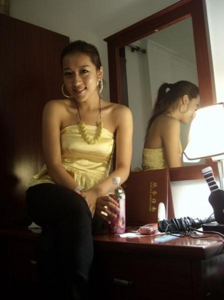 吉克雋逸個(gè)人資料,吉克雋逸大量夜店照片,中國(guó)好聲音吉克雋逸被爆造假