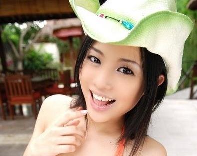 蒼井空(蒼老師)個人資料圖片微博,蒼井空攜眾日本女優現身北京機場