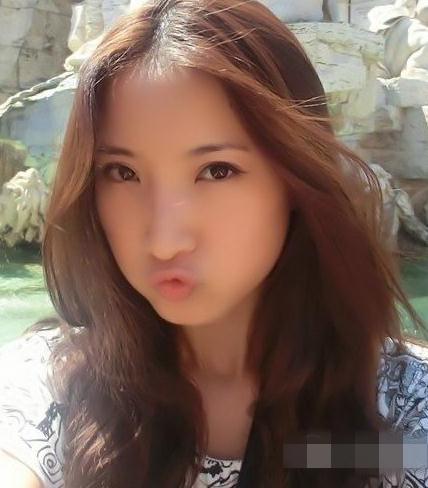 ��С�tꐺ�26�qŮ���S����G˽�����ع⣬��������������ʮ��