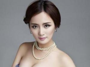 ?小楊冪黎丹個人資料,黎丹豐胸后人氣暴漲