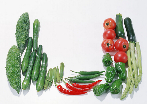 洗菜最好用流動水-蔬菜切后還要洗嗎？