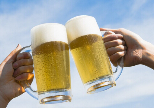 喝啤酒的好處和壞處-喝啤酒的注意事項