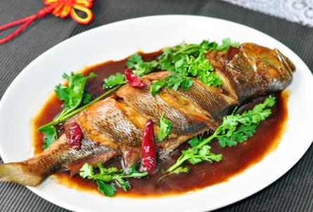 吃黃花魚有什么好處?大黃花魚的功效與作用