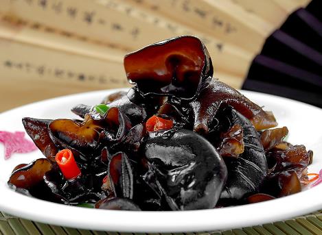 吃黑木耳有什么好處?黑木耳的功效與作用及營養價值