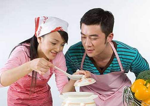 黑豆富含纖維素-男人要聰明強壯吃什么?