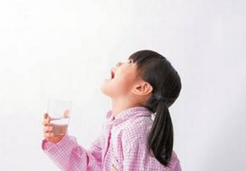 咸橄欖麥冬飲緩解嗓子疼-嗓子疼吃什么好?