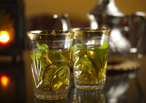 喝薄荷茶可鎮定胃痛-胃不好就喝薄荷茶