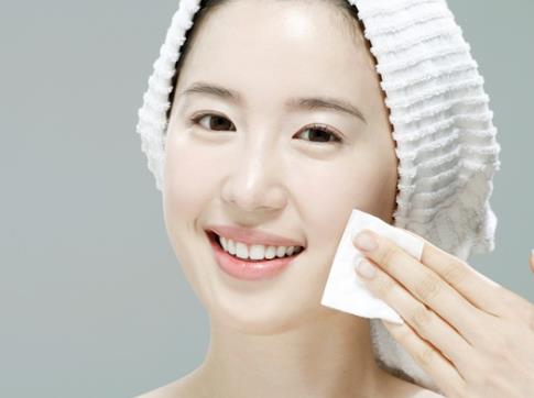 如何控油?肌膚控油早間護理很重要