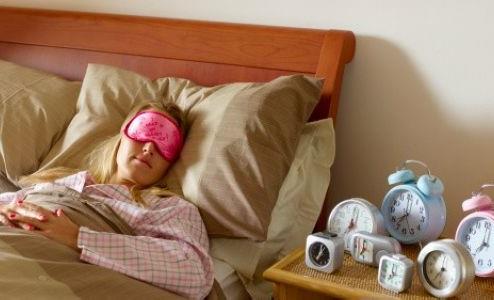 一天睡幾個小時最好?周末睡懶覺容易睡出毛病