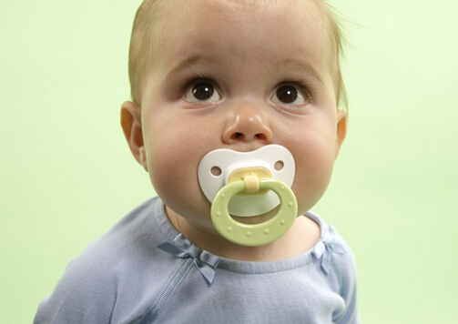 奶嘴多久換一次？奶嘴怎么消毒