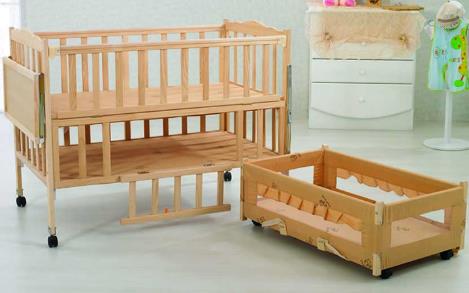 嬰兒睡搖籃床好嗎？嬰兒睡搖籃的選購注意事項