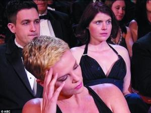 奧斯卡惡俗開場曲咪咪歌,奧斯卡主持人大唱咪咪歌黑遍拍過裸戲好萊塢女明星