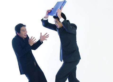 如何化解辦公室沖突?同事關系緊張是離職首要原因