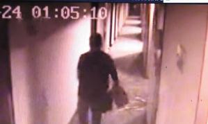 絕癥男子約女網友開房被騙，被偷包裸身出房追回，奪下對方兇器打跑4人