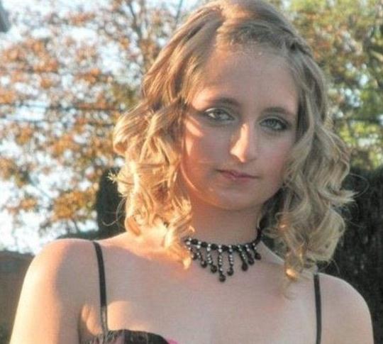 美國17歲少女一覺睡了64天,被稱真實版睡美人