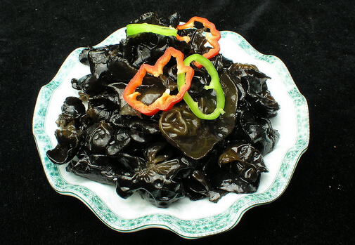 哺乳期可以吃黑木耳嗎?吃黑木耳的做法