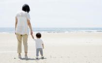 寶寶睡覺不安分 一驚一乍是什么原因？